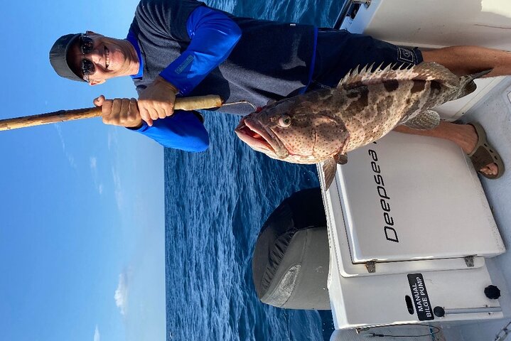 1/2 Day 5 Hour Offshore Fishing Charter - Tourism Cairns